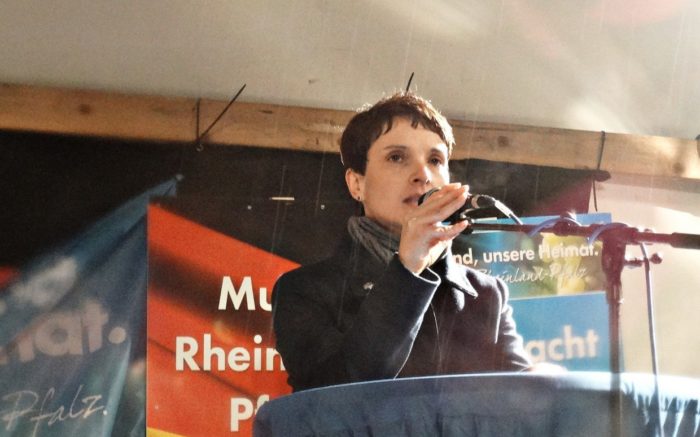 Frauke Petry, Bundessprecherin der AfD bei einer Wahlkampfveranstaltung in Rheinland Pfalz