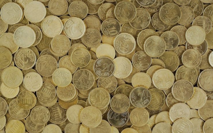 Oft mangelt es an der Verteilung: Ein Haufen goldene Cent-Münzen