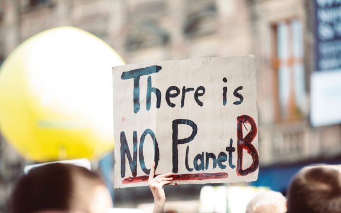 Schild mit Aufschrift "There is no Planet B" Helge Peukert